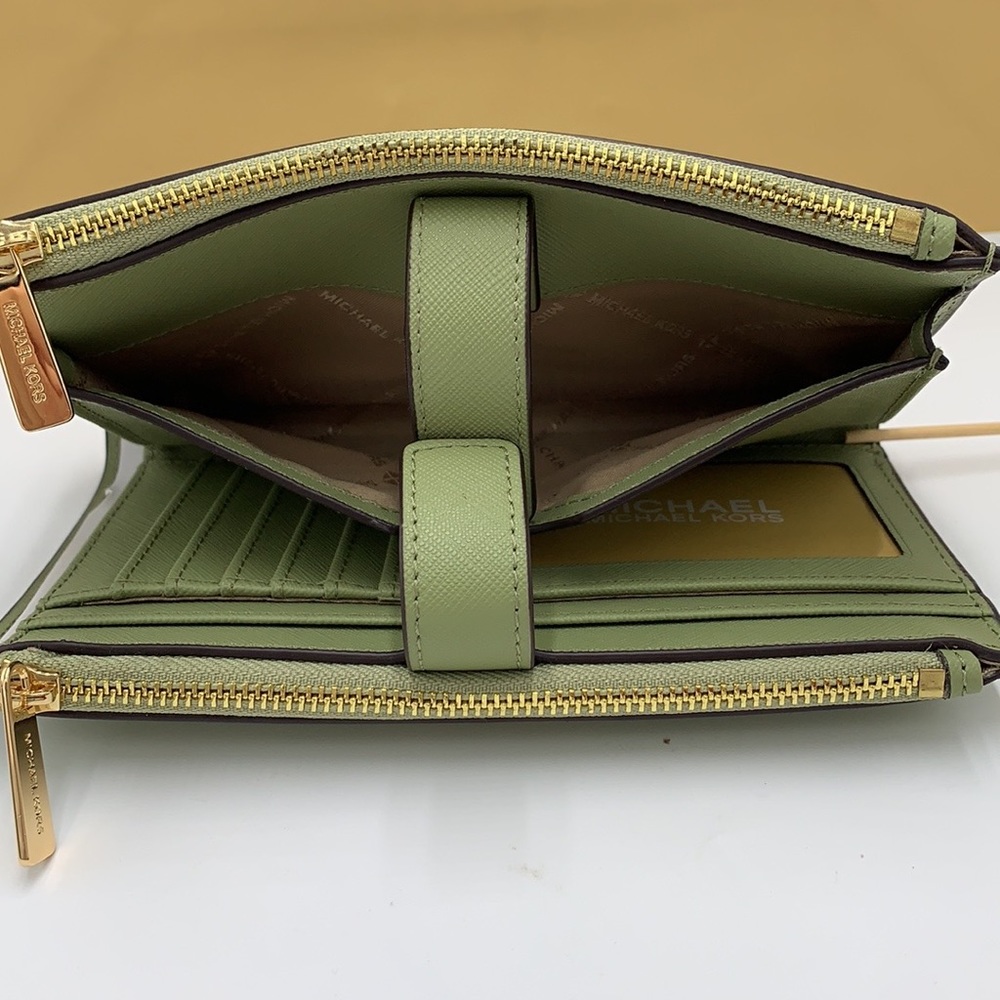 MICHAEL KORS LARGE DOUBLE ZIP WRISTLET WALLET LIGHT SAGE COLOR - Picture 5 of 12